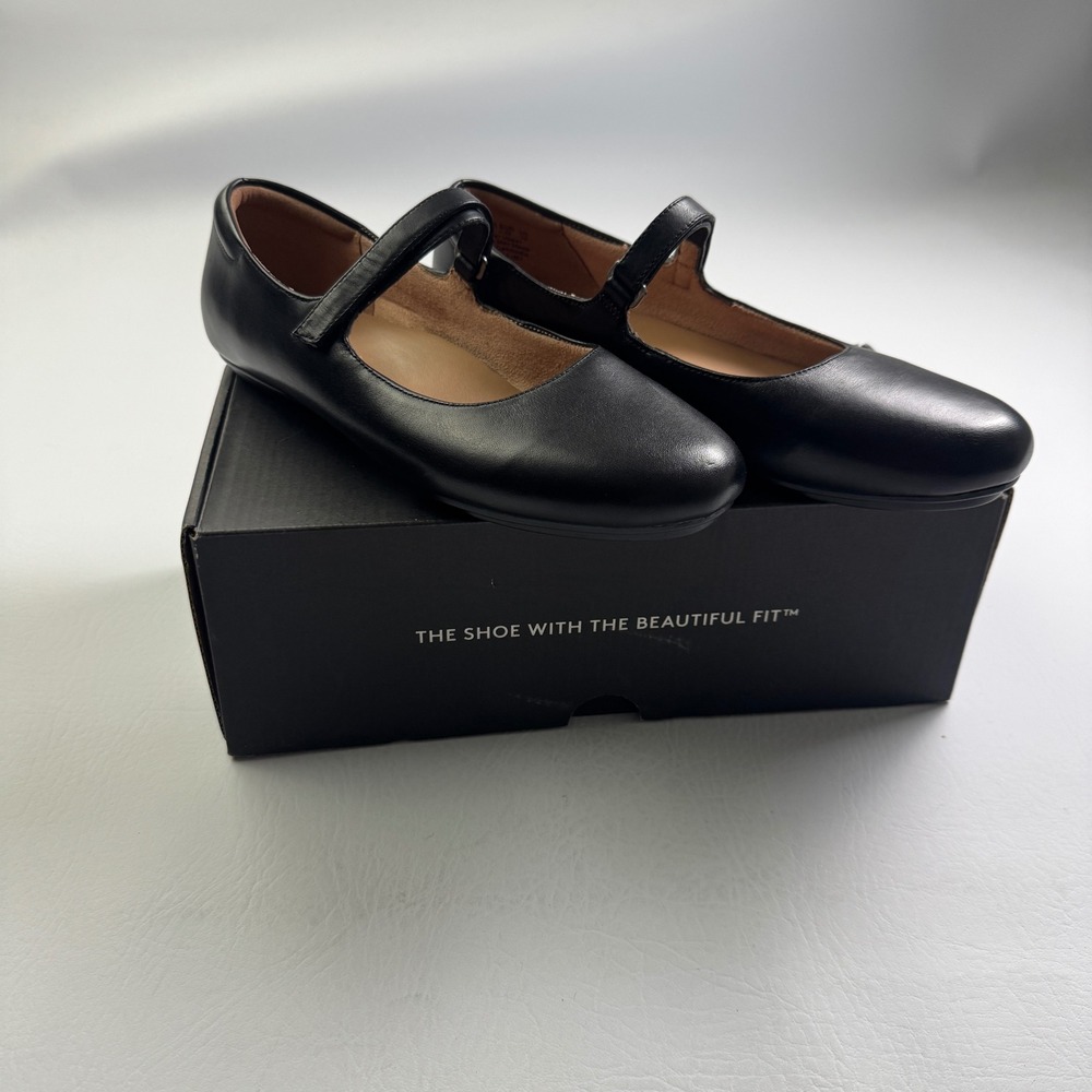 Naturalizer Maxwell MJ Black Leather Mary Jane Flat Women 8.5M Round Toe Comfort